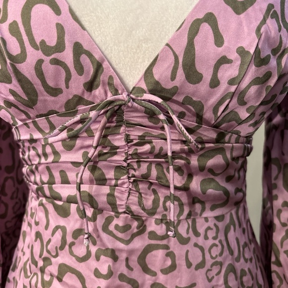 For Love And Lemons Pink V-Neck Bishop Sleeve Dress - Picture 3 of 7